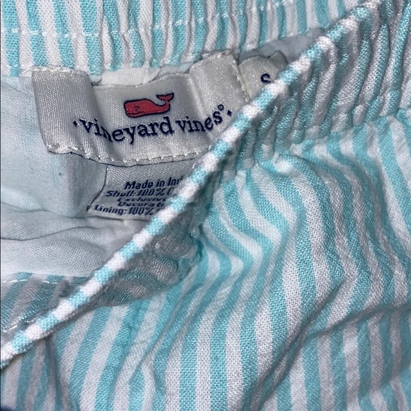 Vineyard Vines Shorts~ Small - Picture 3 of 4